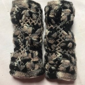 Nirvanna hand knit mittens 100% wool
